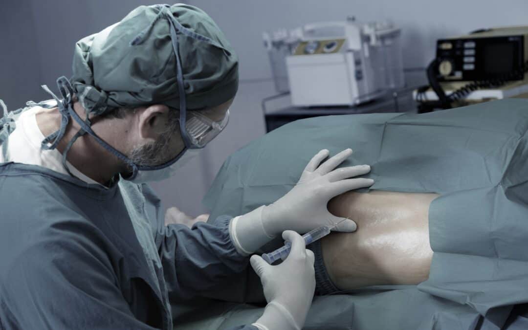 Do anaesthetists need sterile gowns for spinal anaesthesia?