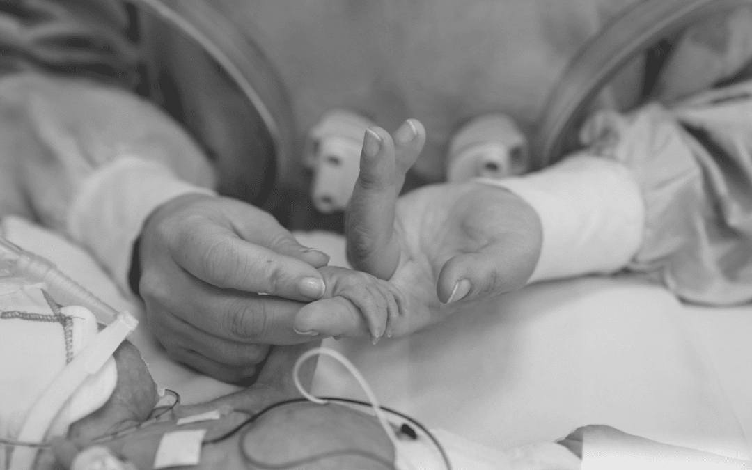 When Caring for Babies Under 1 kg, How Do You Decide Which Vascular Access Device Best Protects Fragile Veins While Providing Reliable Long-Term Therapy?